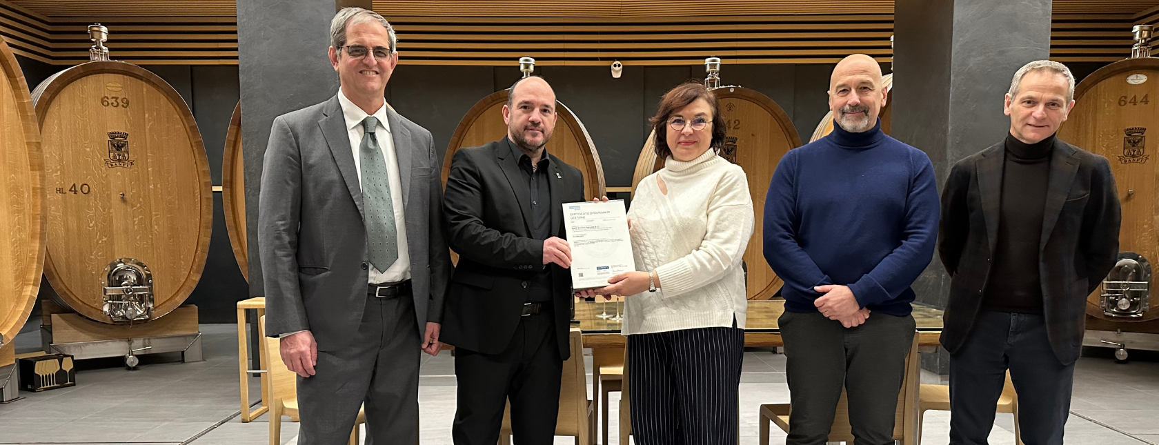 Sales consegnano certificazione ISO 45001 a società Banfi 