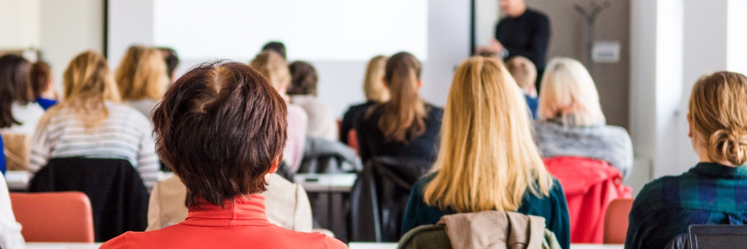 People sitting Master presentation