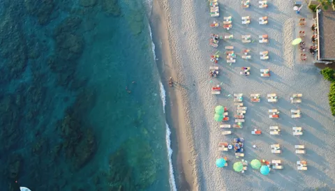 ISO 13009 - Requisiti e raccomandazioni per il funzionamento della spiaggia